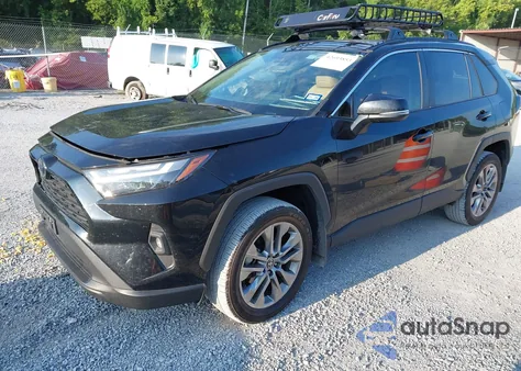 2024 Toyota Rav4 Xle Premium z USA, uszkodzony, nr VIN 2T3C1RFV4RW316480